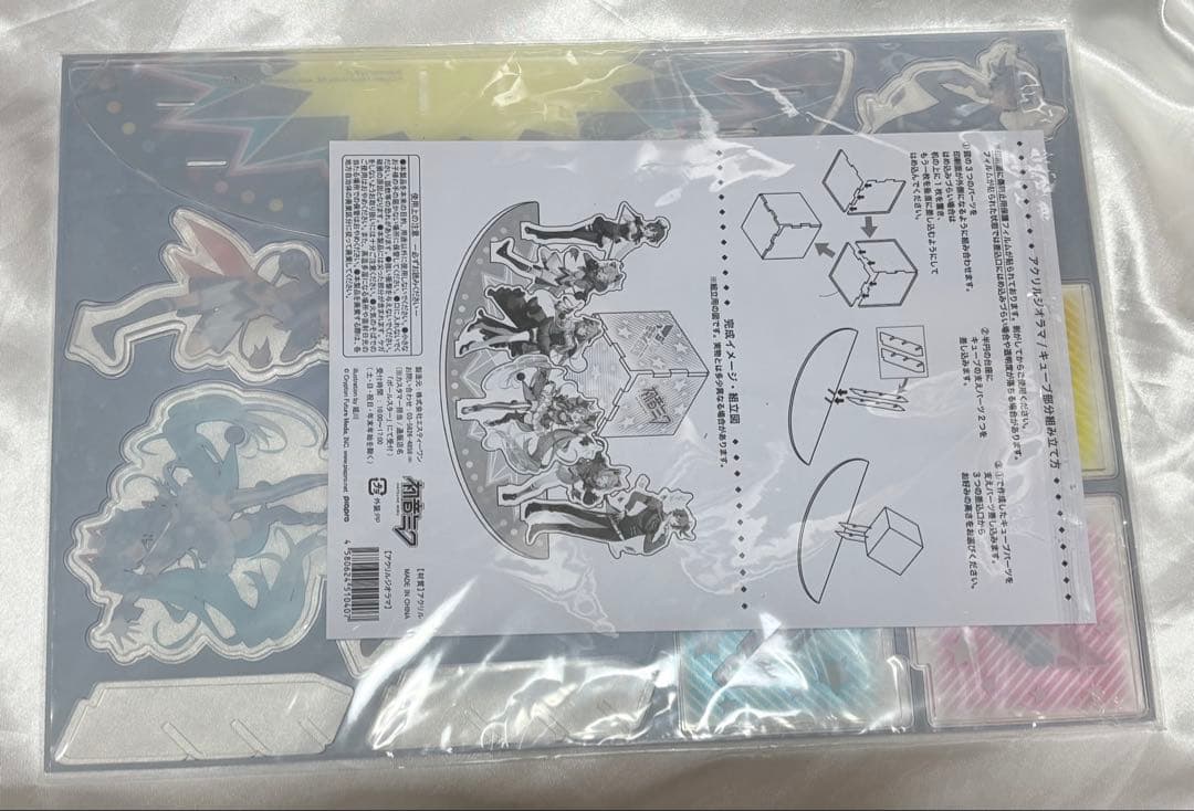 初音ミク マジカルミライ 2019 アクリルジオラマ　アクリルスタンド