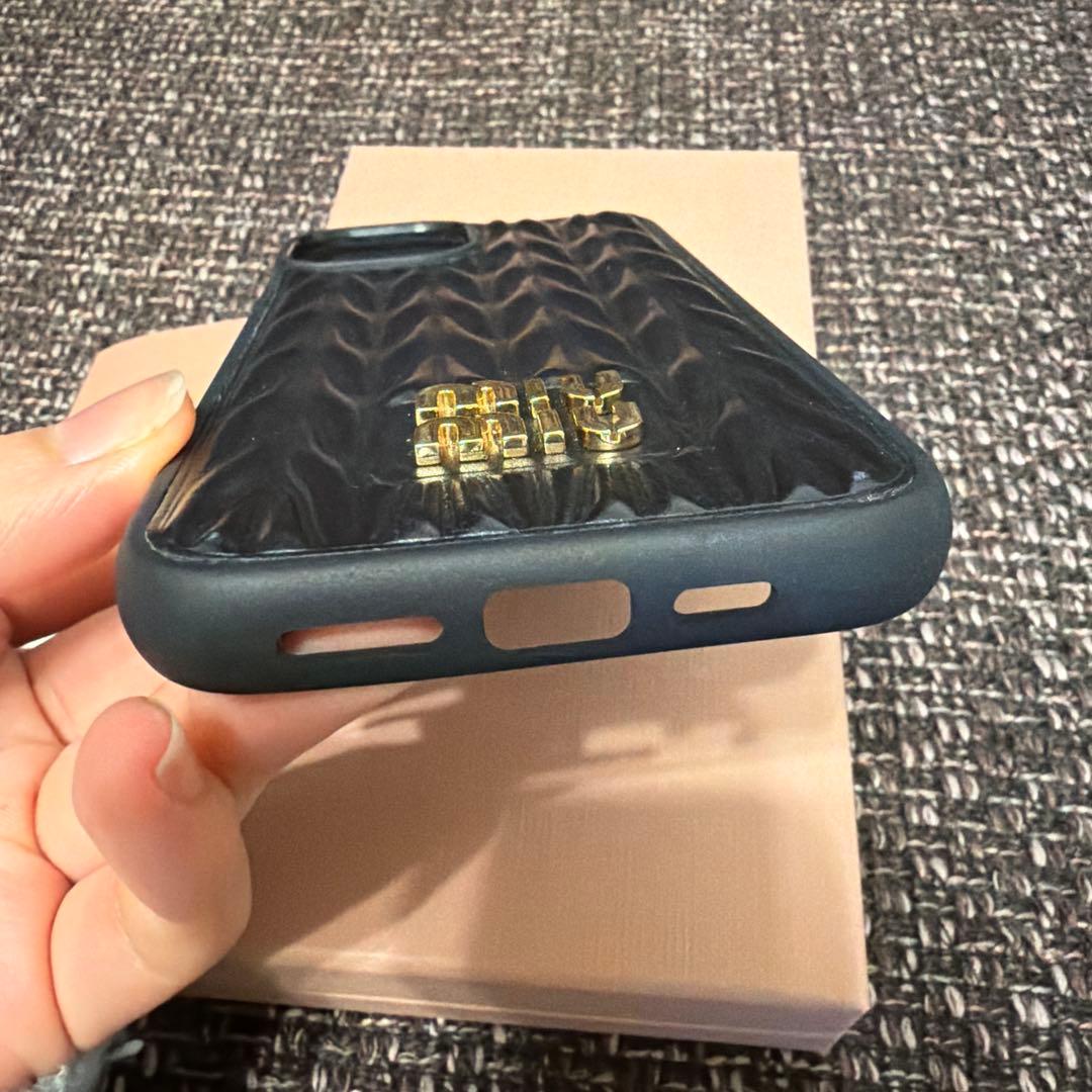 miumiu iPhone14ケース
