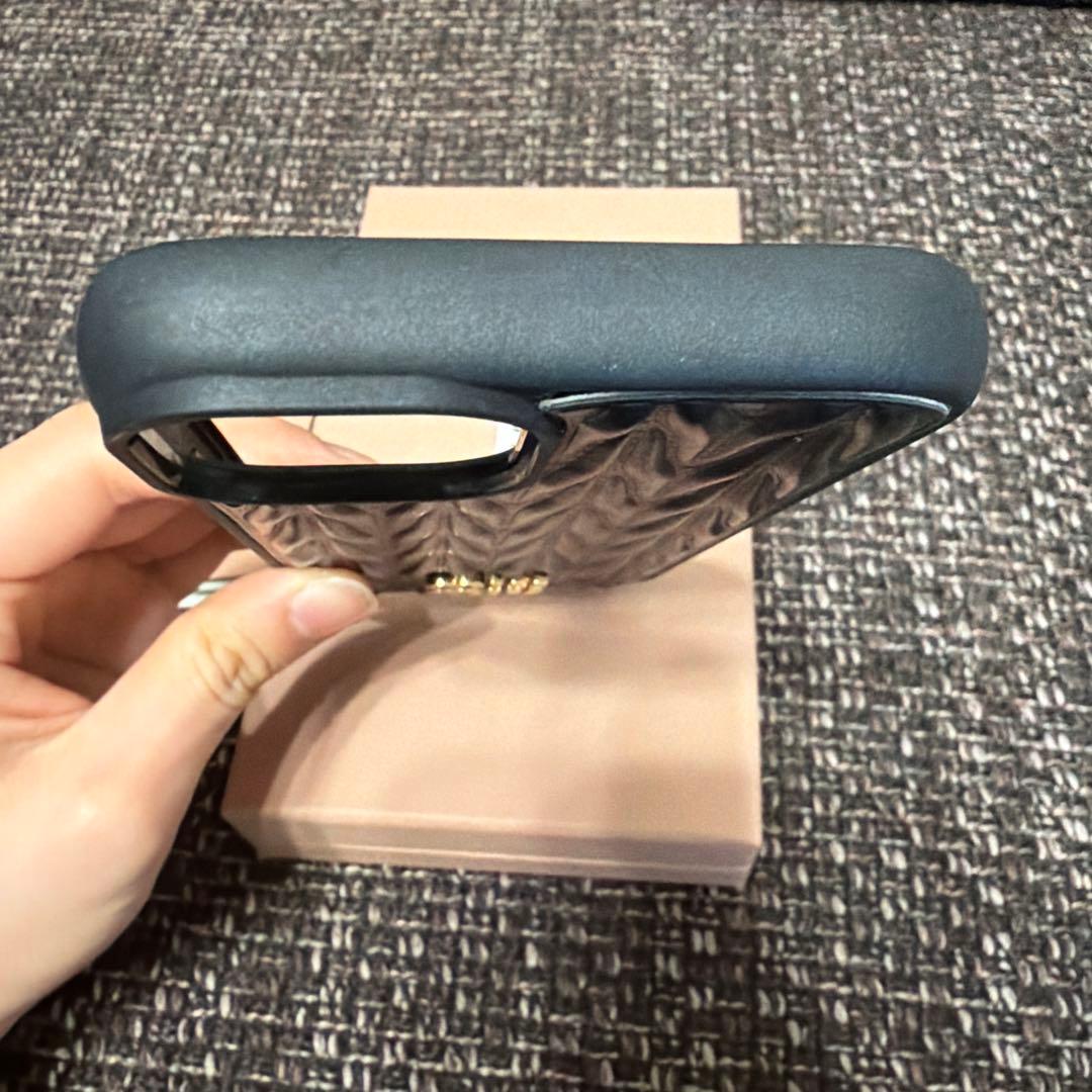 miumiu iPhone14ケース