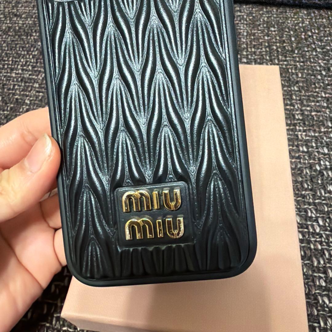 miumiu iPhone14ケース