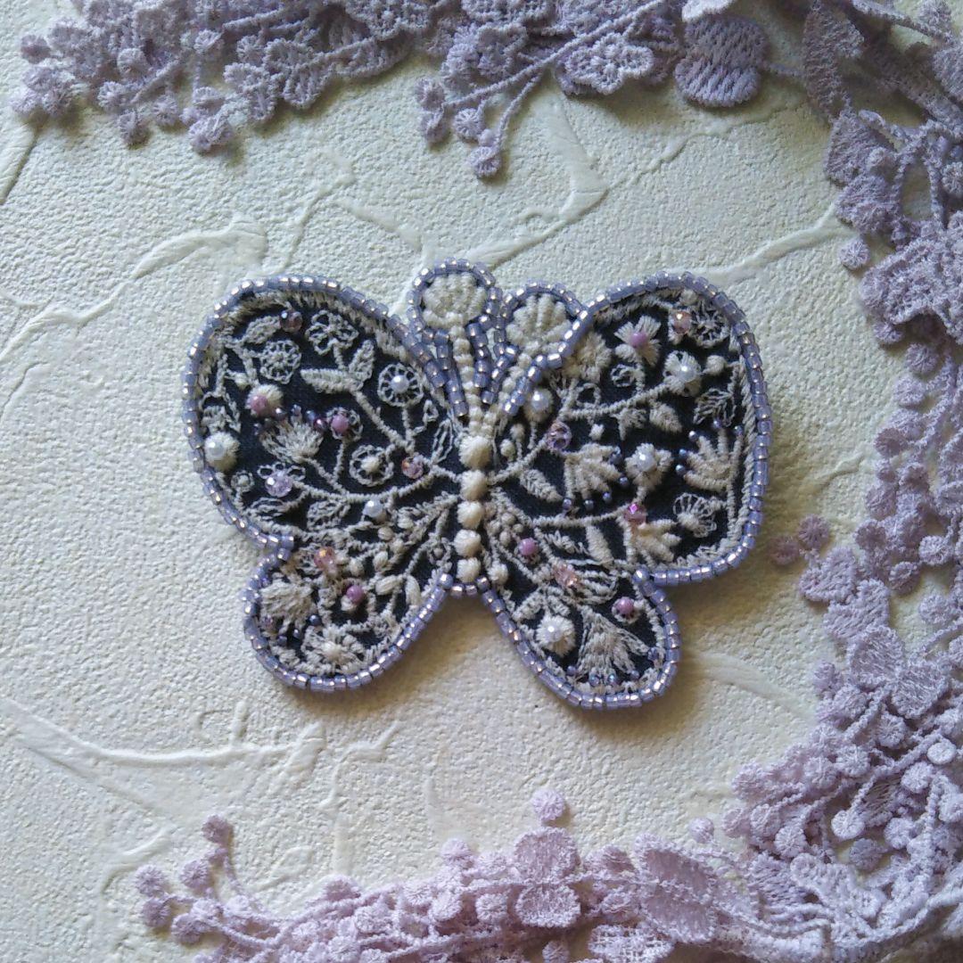 商談中⑥61ミナペルホネン ハンドメイド ブローチアクセサリー