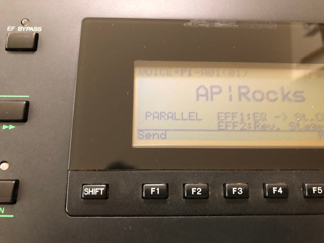 翌*ん様 YAMAHA SY99 シンセサイザー【一部難あり】