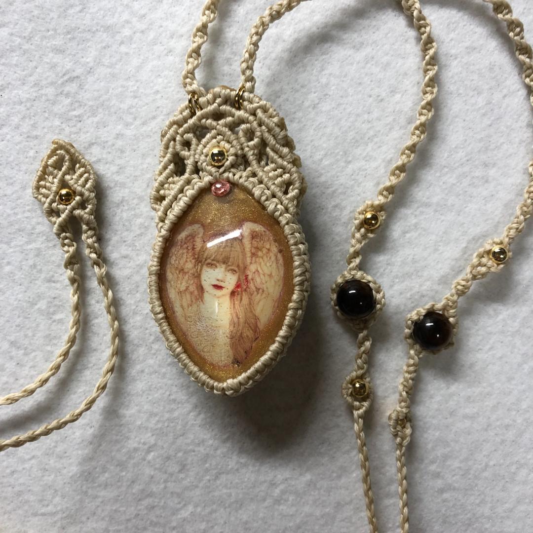 マクラメ編みアート＃008『マリアの心臓』＆『ねこたち』