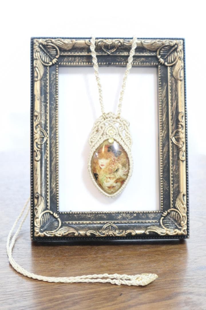 マクラメ編みアート＃008『マリアの心臓』＆『ねこたち』