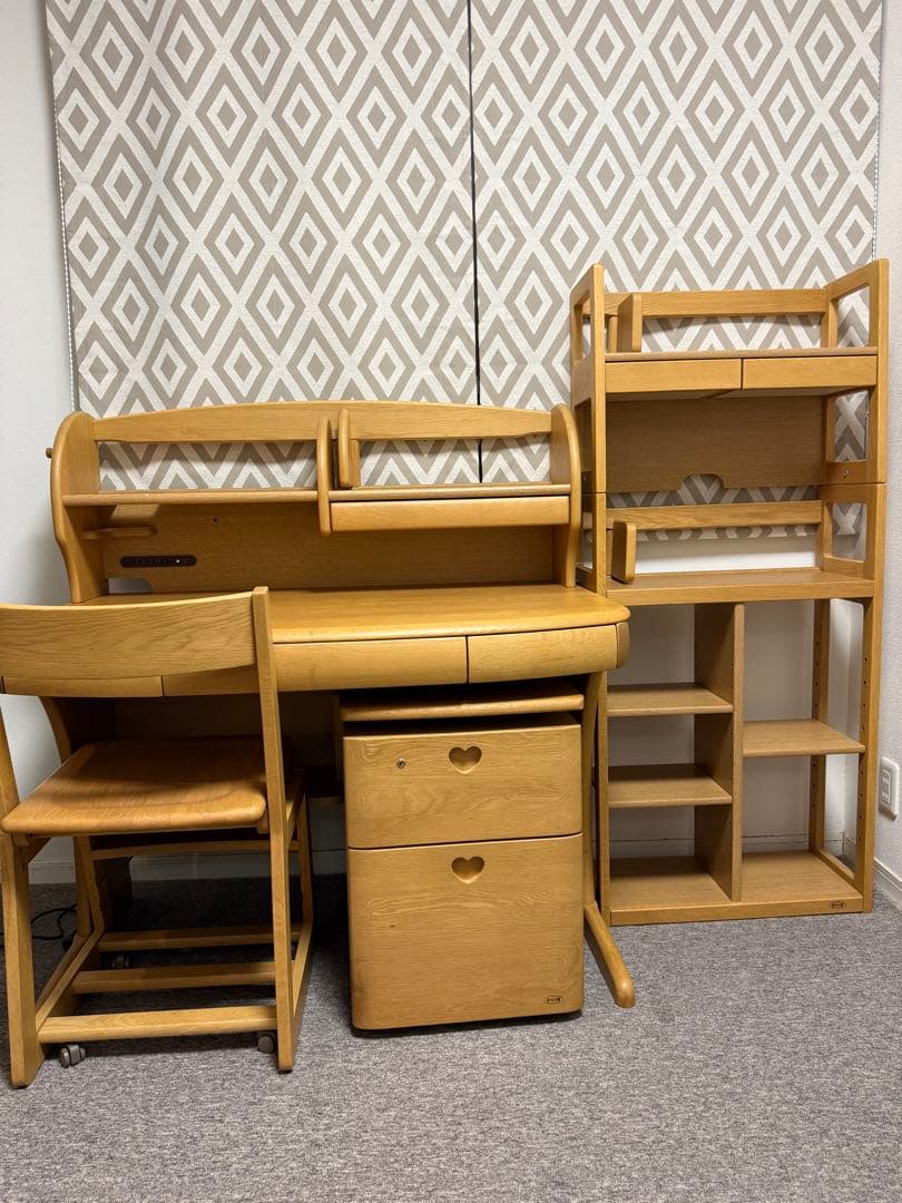 【浜本工芸 】学習机 No.57 昇降袖　ハート型取っ手