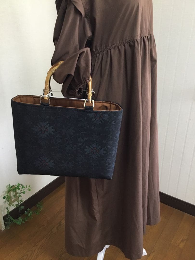 花ぷらら・最後の1点. ハンドメイド・大島紬・大きめ・トートバッグ・183