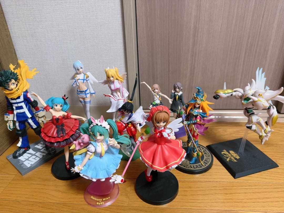 フィギュア まとめ売り 11体 初音ミク 遊戯王 ヒロアカ さくら