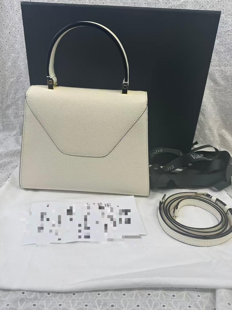 ホワイトレザー ハンドバッグ ショルダーストラップ付き