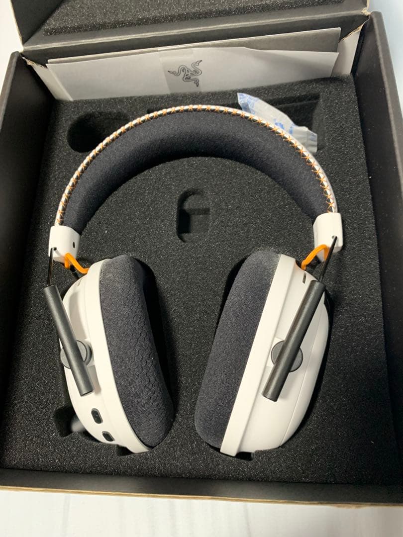 Razer BlackShark V2 Pro ワイヤレスヘッドセット