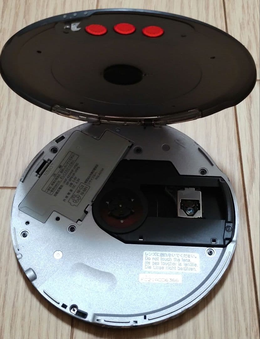 ポータブルCDプレーヤー Panasonic SL-CT800　ジャンク品