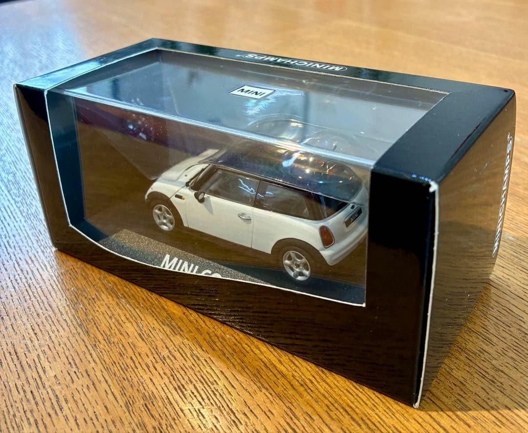 MINI COOPER 1/43MINICHAMPSミニカー