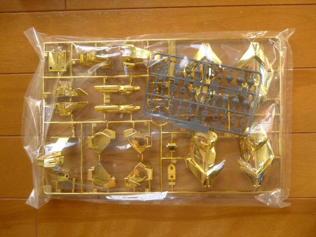 限定品／SDガンダム BB戦士　機動武神天鎧王　1箱／ゴールドメッキVer.