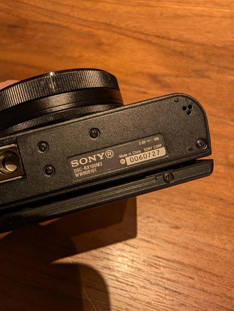 SONY DSC- RX100M3　コンパクトデジタルカメラ