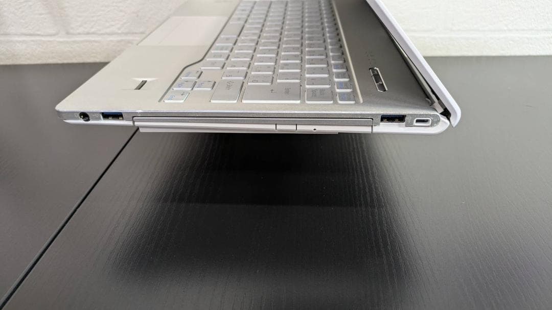 【美品】LIFEBOOK / ノートパソコン / Windows11/オフィス付