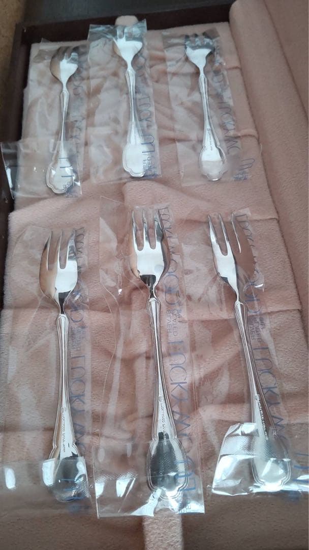 未使用　ラッキーウッド カトラリー　銀仕上げ　スプーン＆フォークセット