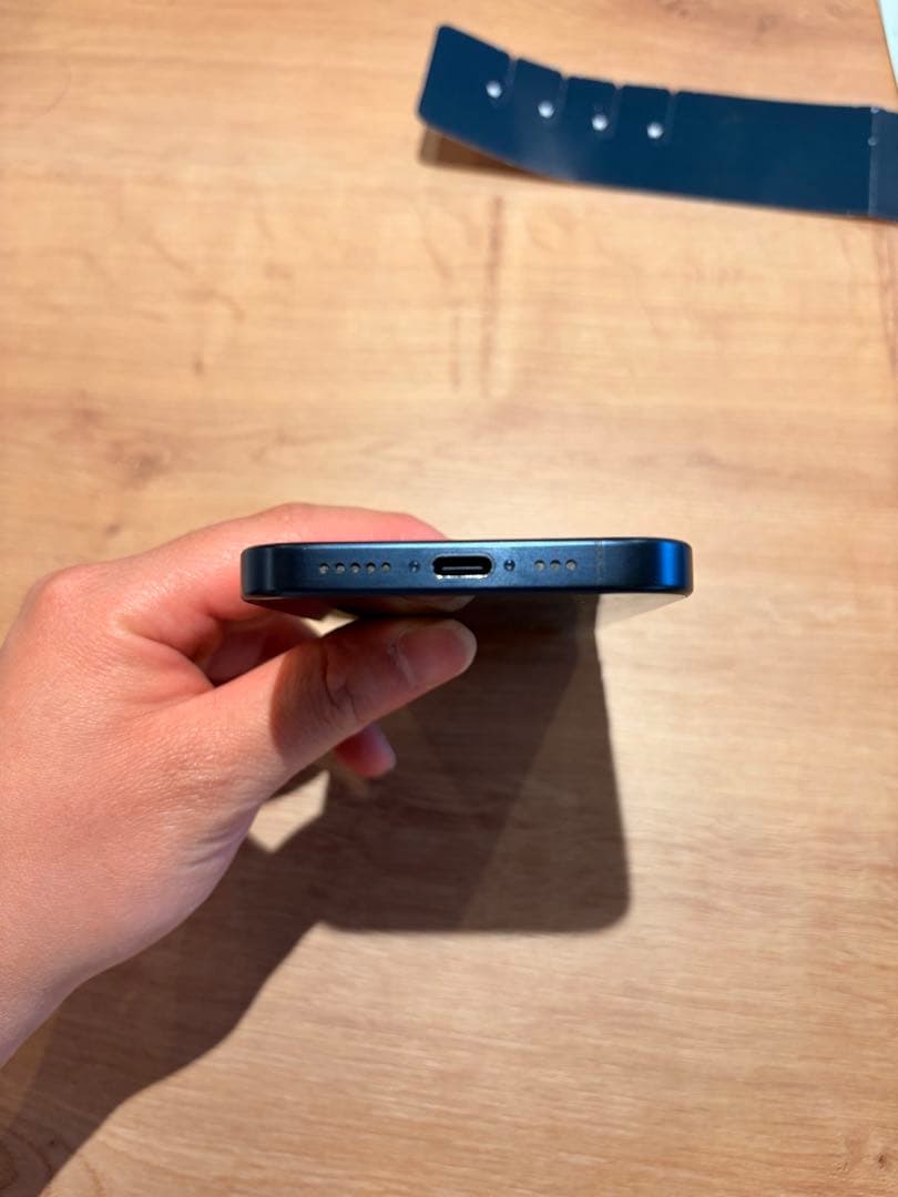 【美品】iPhone 15 Pro 128G ブルーチタニウム