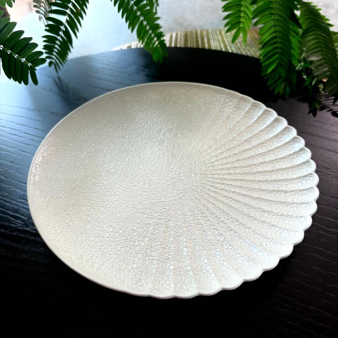 片菊彫プレート　16cm皿　２枚　泡化粧　パレスプレート　リッツカールトン 白a