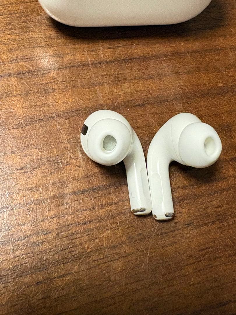 【付属品付】AirPods Pro 第1世代　ワイヤレスイヤホン