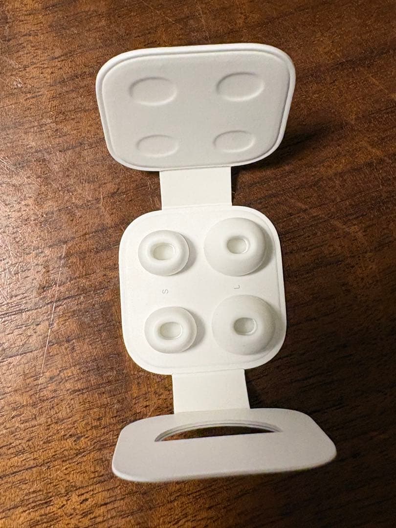 【付属品付】AirPods Pro 第1世代　ワイヤレスイヤホン