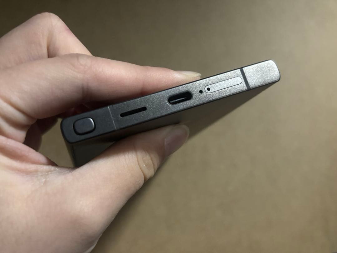 こう Samsung Galaxy S24 Ultra simフリー