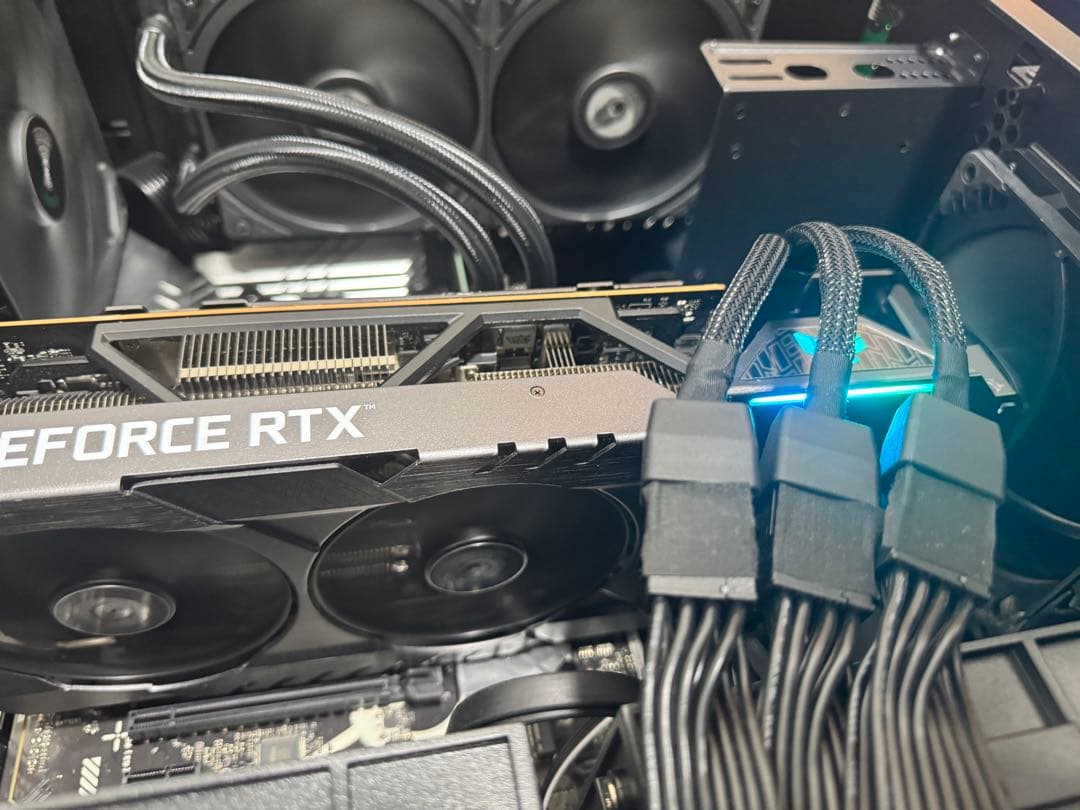 元箱あり ASUS TUF RTX4090 動作可 不具合あり ジャンク扱い