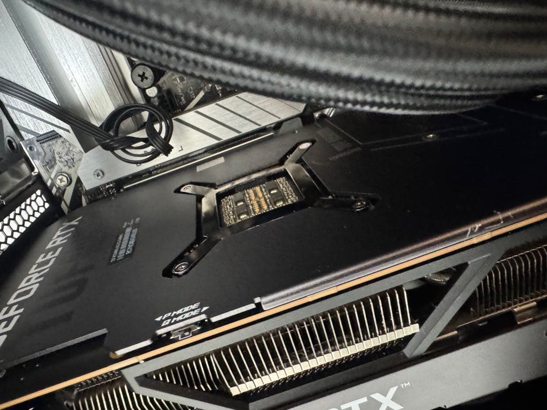 元箱あり ASUS TUF RTX4090 動作可 不具合あり ジャンク扱い