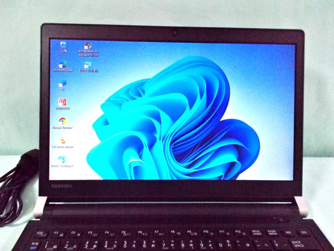 TOSHIBA DYNABOOK 軽量ノートPC マウス付き（14）