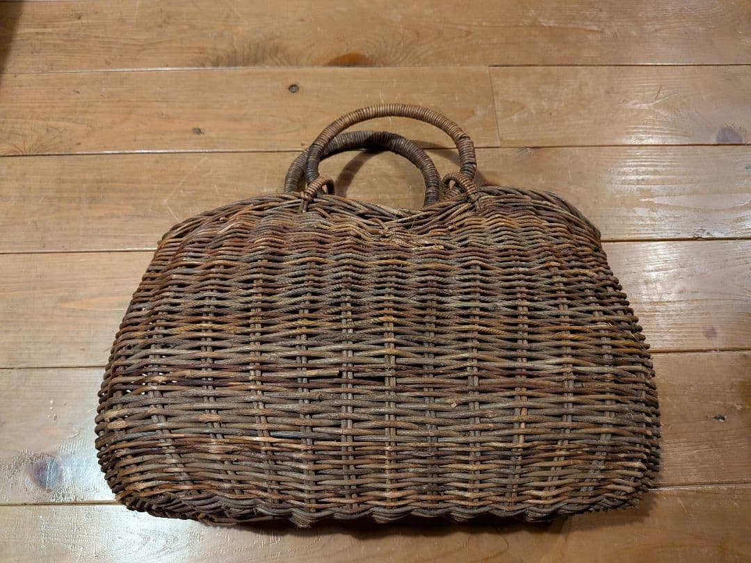 最終値下げ価格！希少　29年の月日がたった、あけびの籠バ