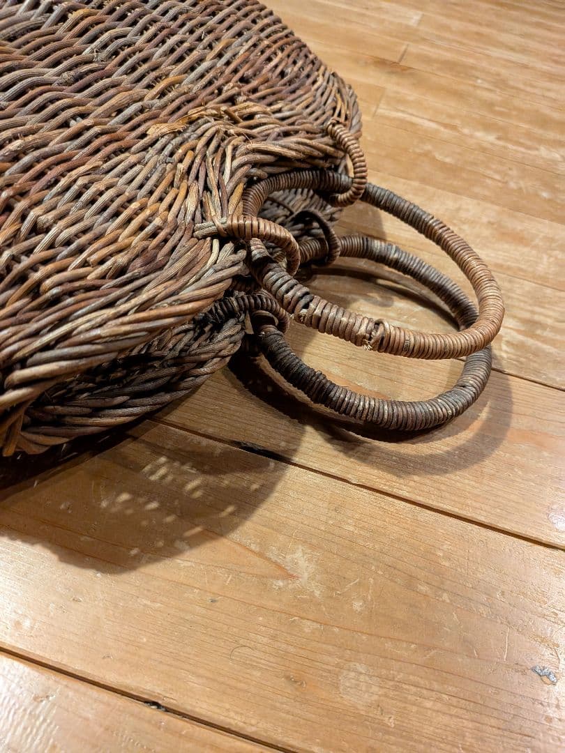 最終値下げ価格！希少　29年の月日がたった、あけびの籠バ