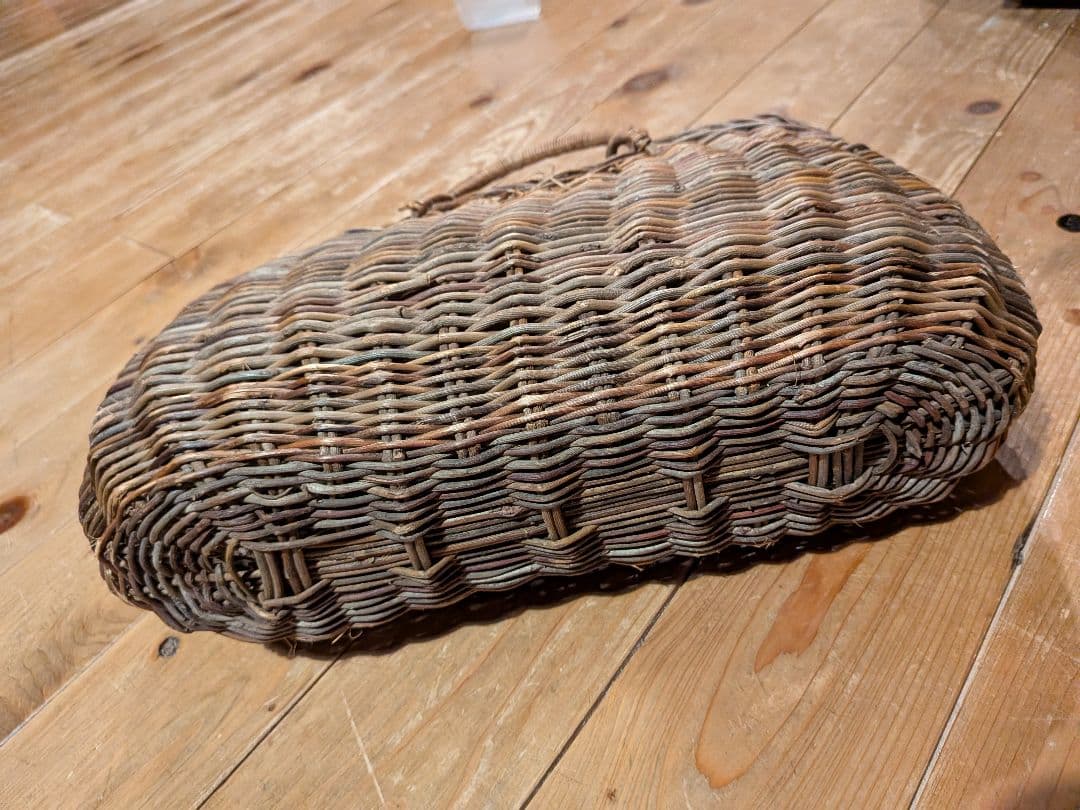 最終値下げ価格！希少　29年の月日がたった、あけびの籠バ