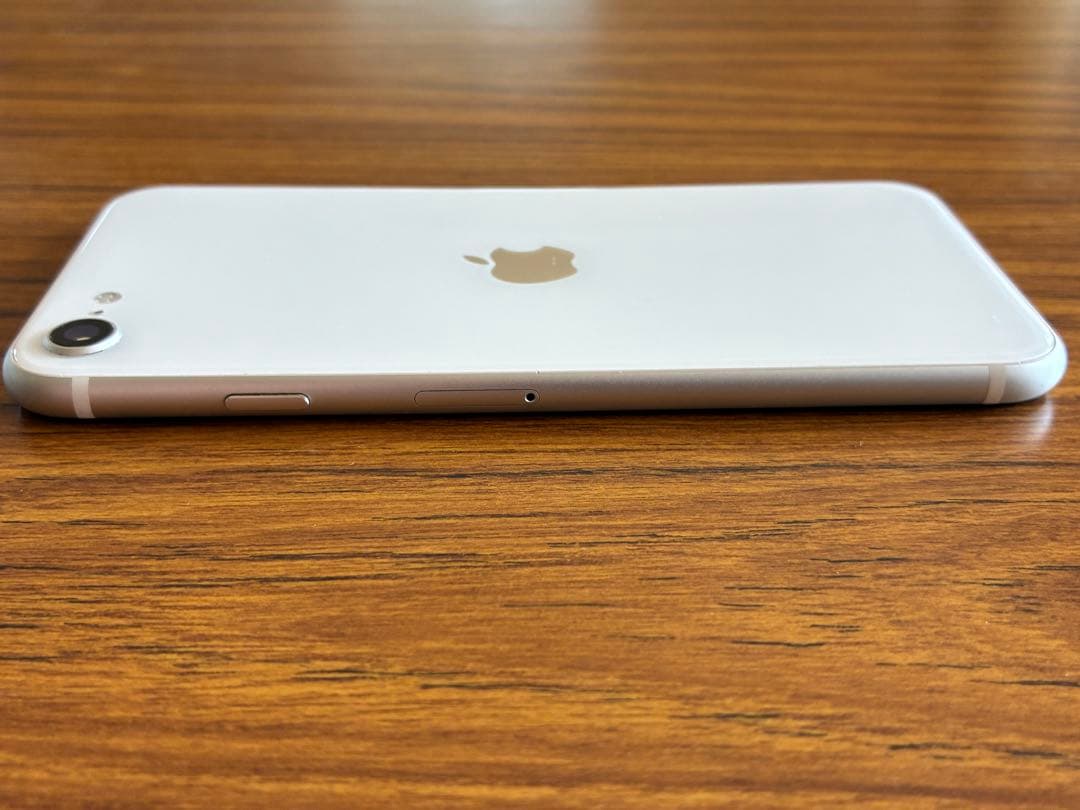 iPhone SE 第2世代 128GB ホワイト SIMフリー 美品