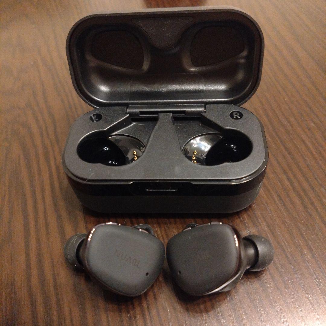 NUARL ワイヤレスイヤホン ブラック 充電ケース付き