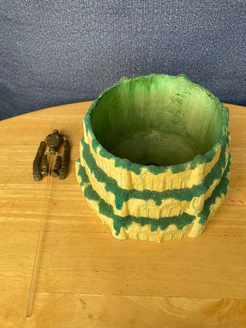 B*+様 天空の城ラピュタ　プランター　ロボット兵のピック付き