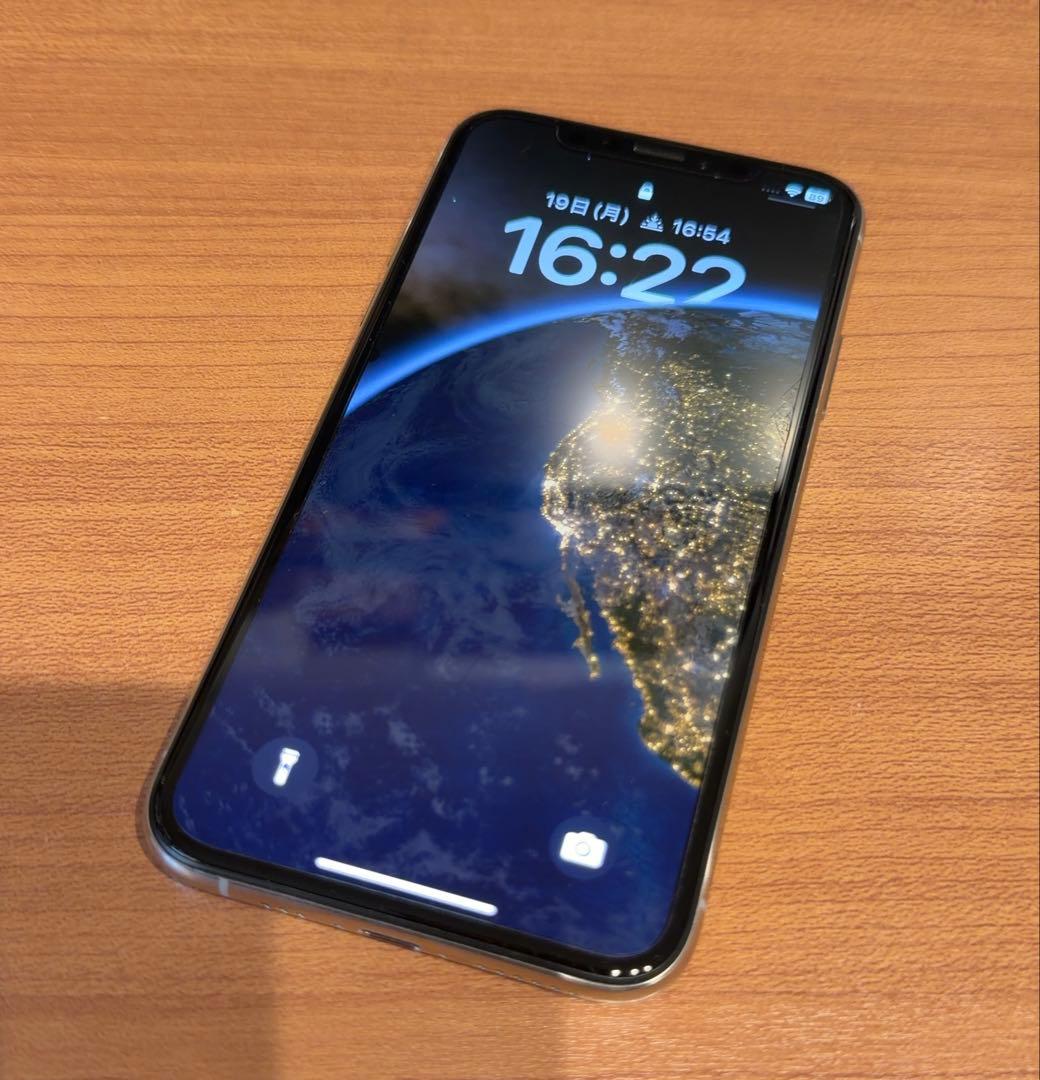 Apple iPhone XS 64GB シルバー