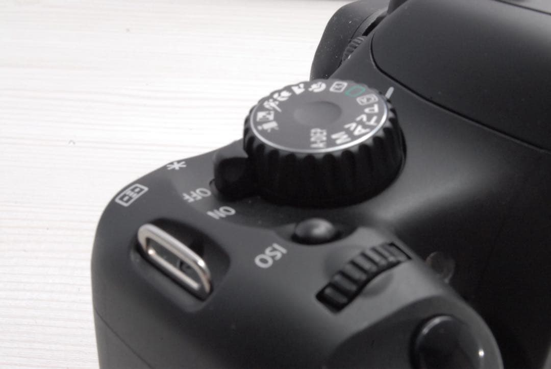 ◎Canon Kiss X4◎一眼レフカメラ◎SDカードリーダー付き◎スマホ転送