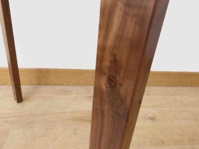 北海道手作り家具　ウォールナット材　 ミニテーブルB花台ミニデスク　高さ60ｃｍ