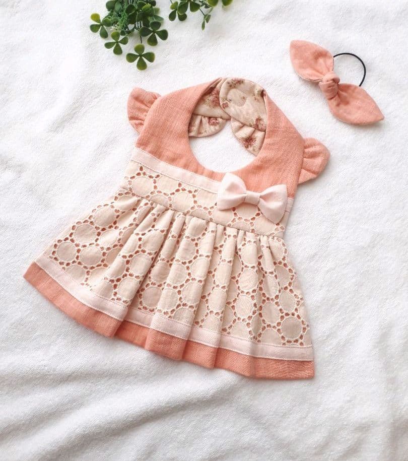 サークルレースのワンピーススタイ(サーモンピンク)