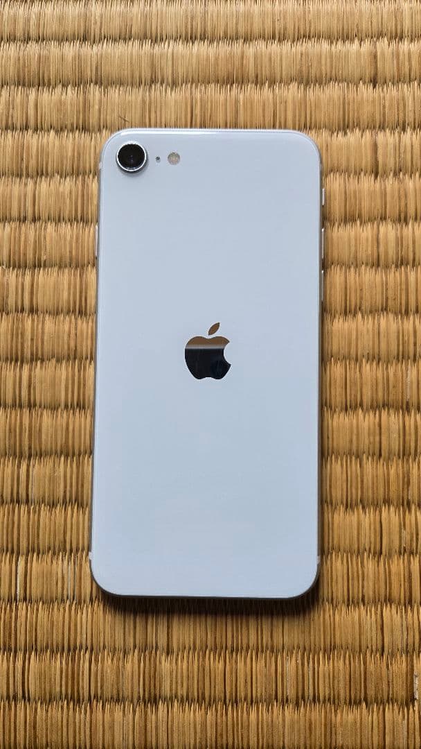 iPhoneSE2 64GB ホワイト SIMフリー バッテリー86%