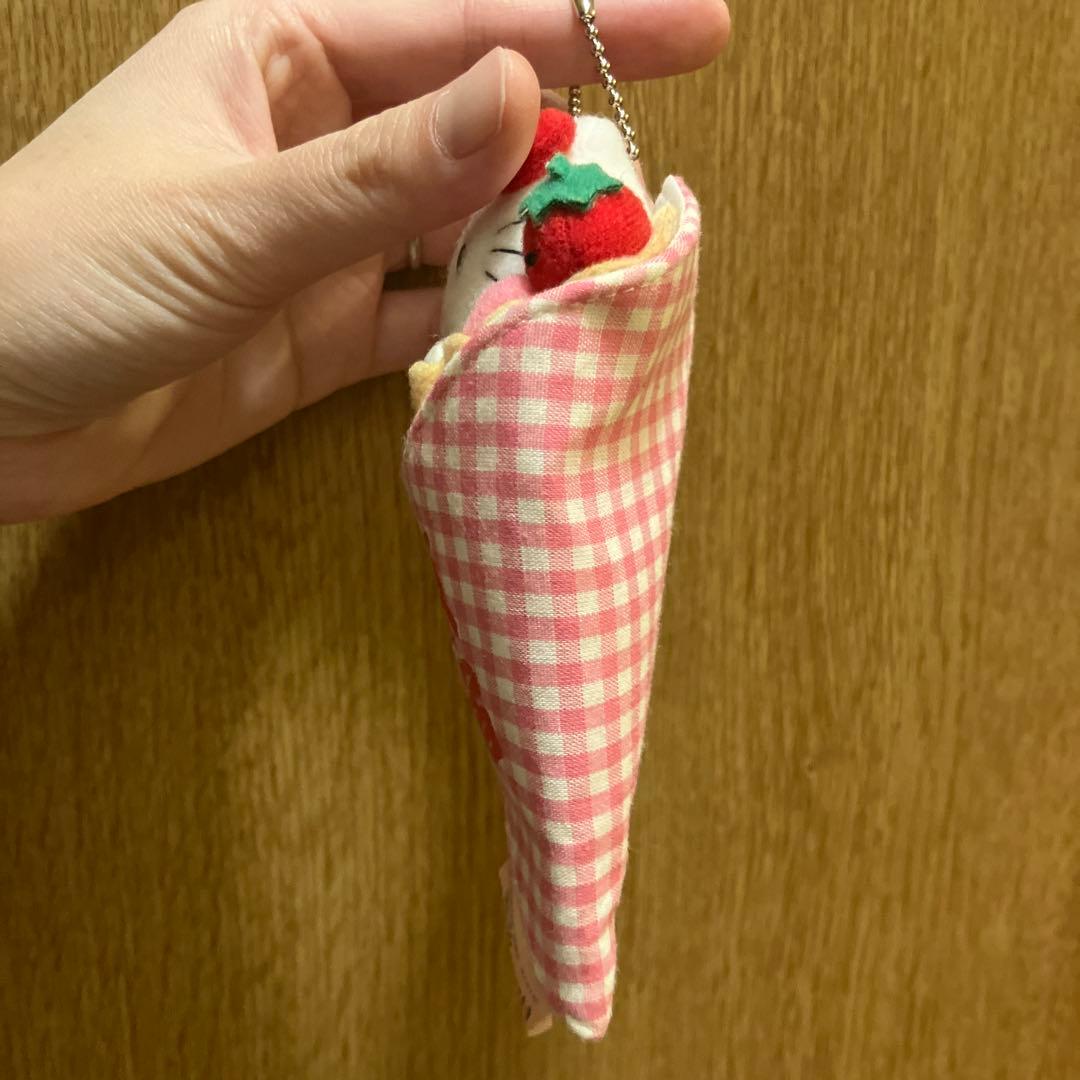 ご当地キティ　ハローキティ　原宿クレープぬいぐるみ　マスコット　キーホルダー