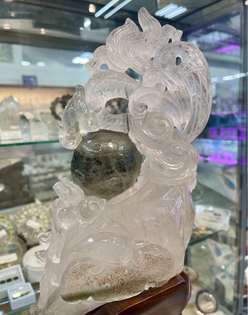 厳選　水晶昇龍　透かし彫り　巨大水晶龍41cm 極上品ガーデンファントム水晶