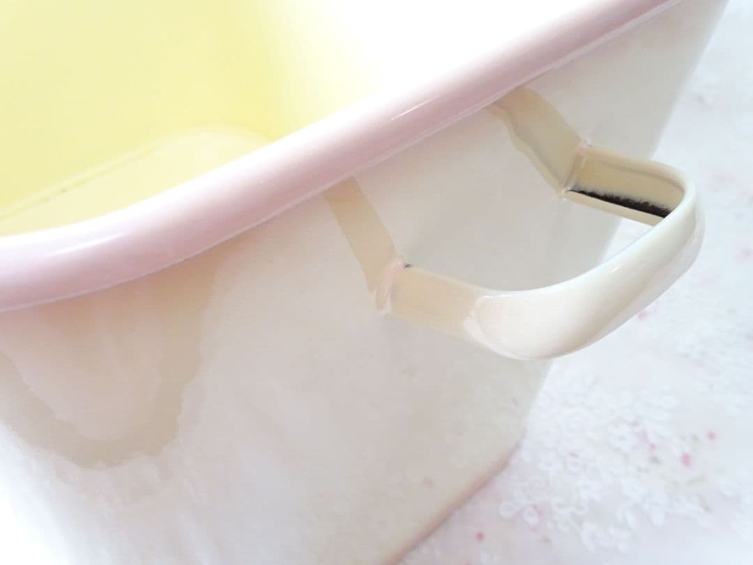 イマン　ダイアナローズ　ＢＯＸ缶　ボックス缶　マニーローズ