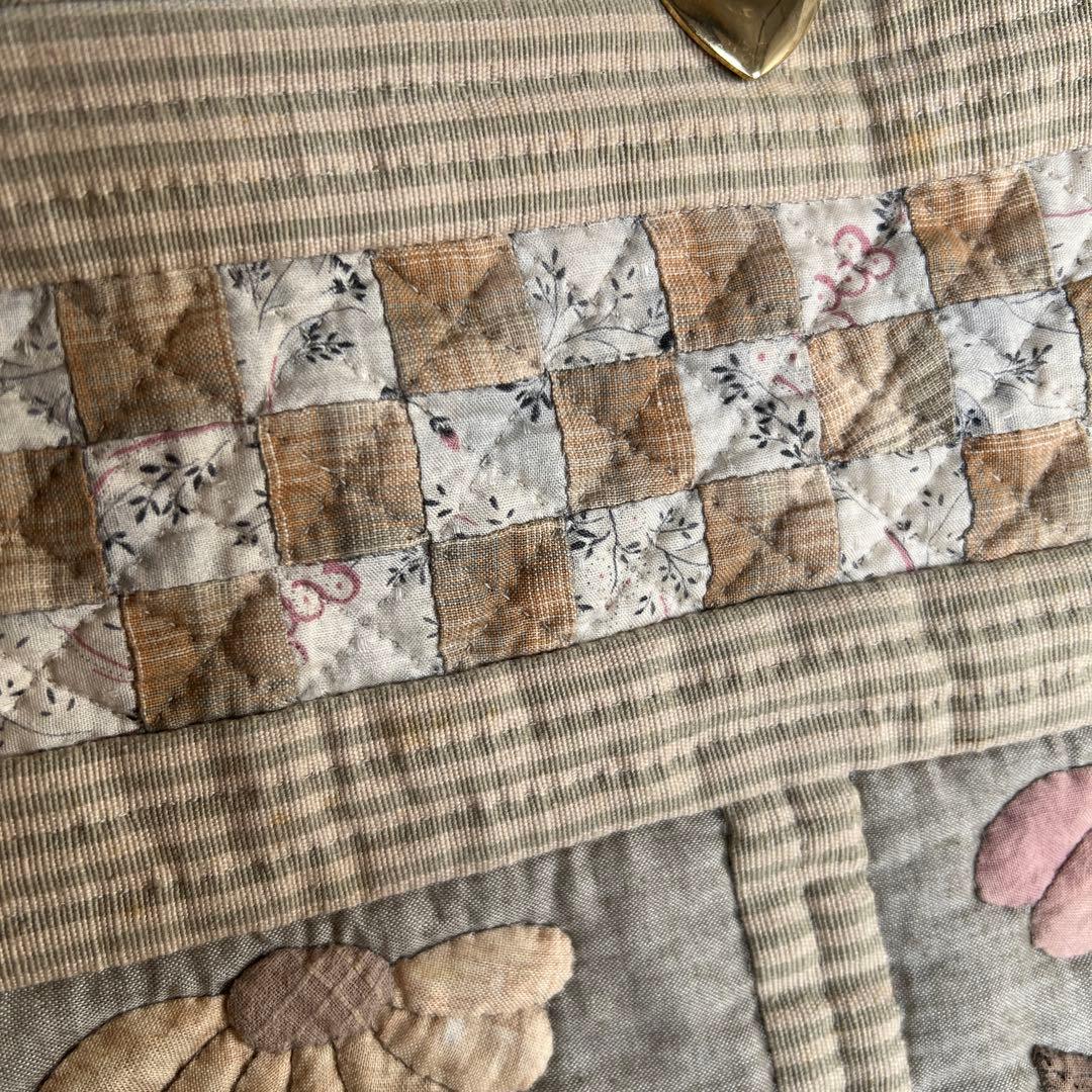 手縫いパッチワークのお花バッグ