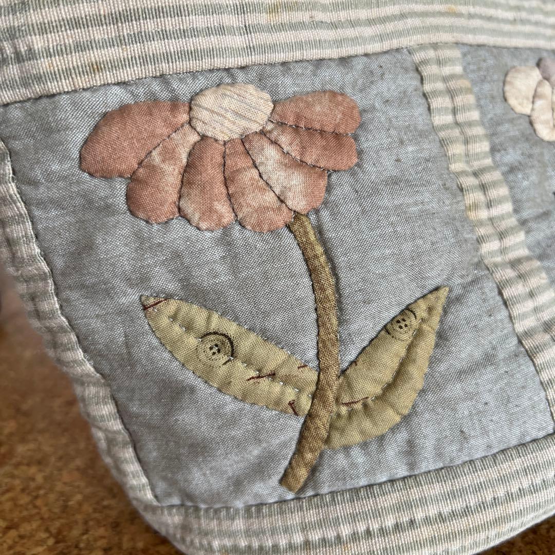 手縫いパッチワークのお花バッグ