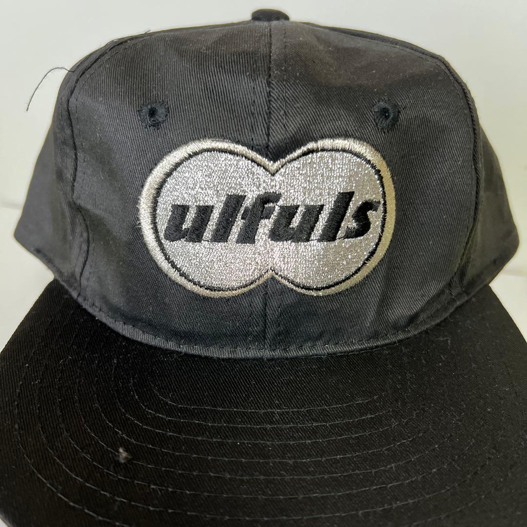 ウルフルズ　ブラック刺繍ロゴキャップ