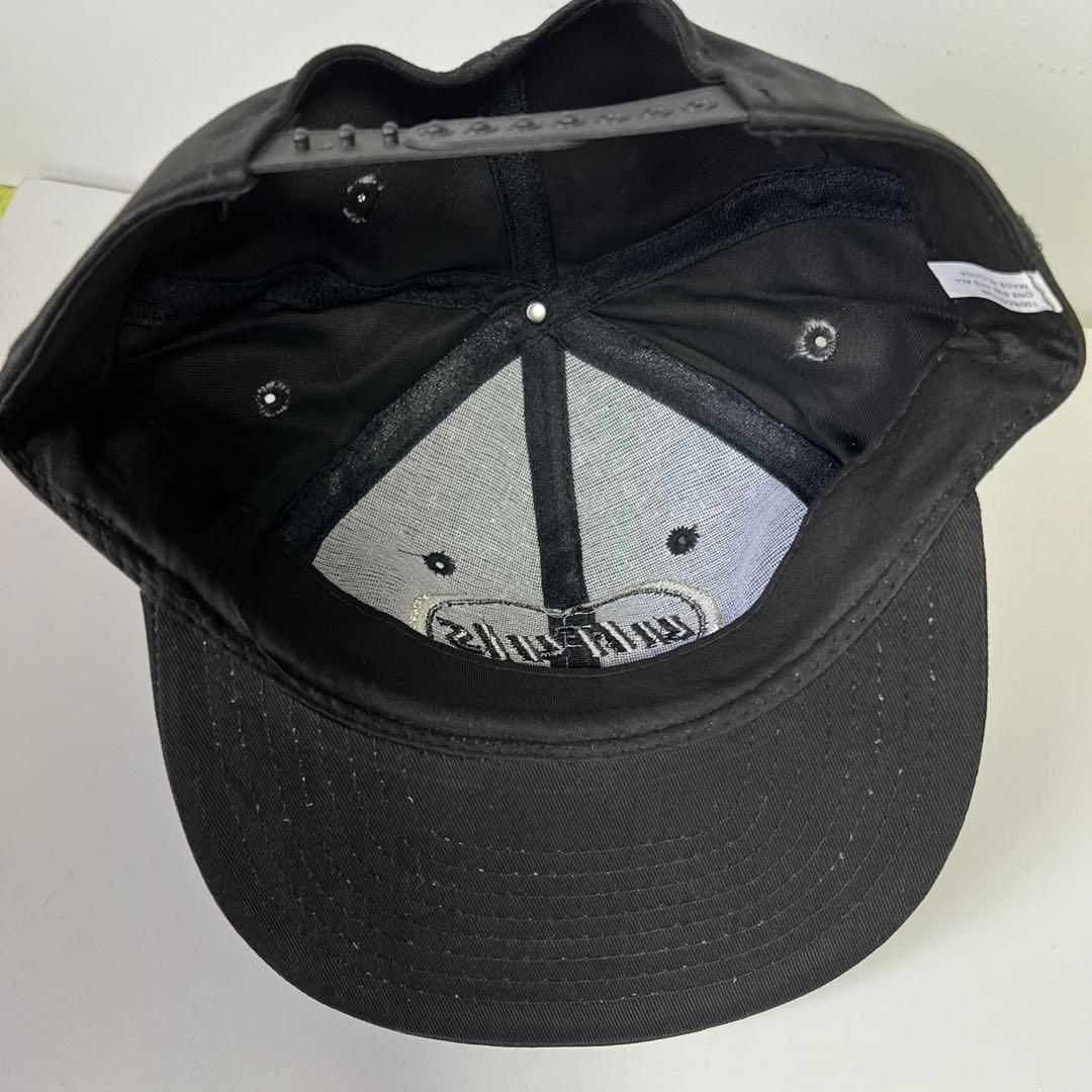 ウルフルズ　ブラック刺繍ロゴキャップ