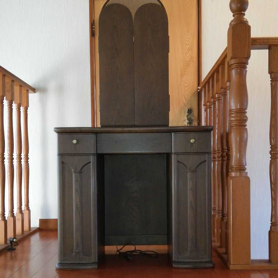 ニレ材のドレッサー＆椅子セット①【ドレッサー本体】