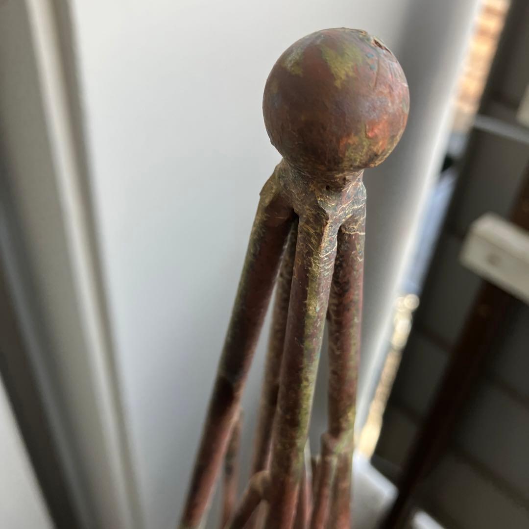 鉄製のトレリス、葉っぱのデザイン