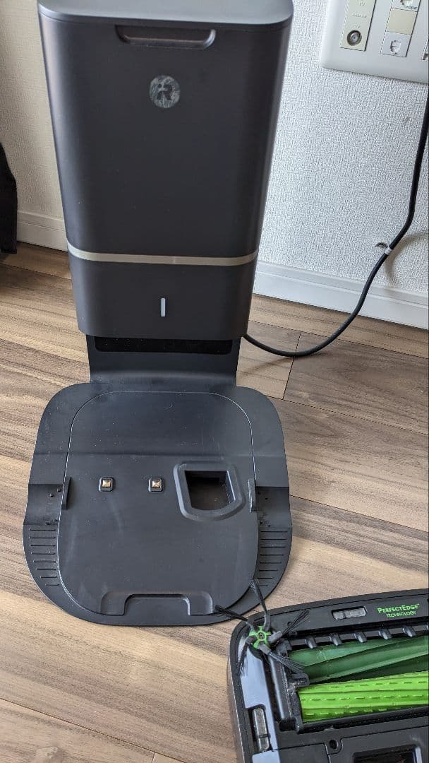 【週末限定！大特価】iRobot ルンバ s9+ ロボット掃除機 自動ゴミ収集機