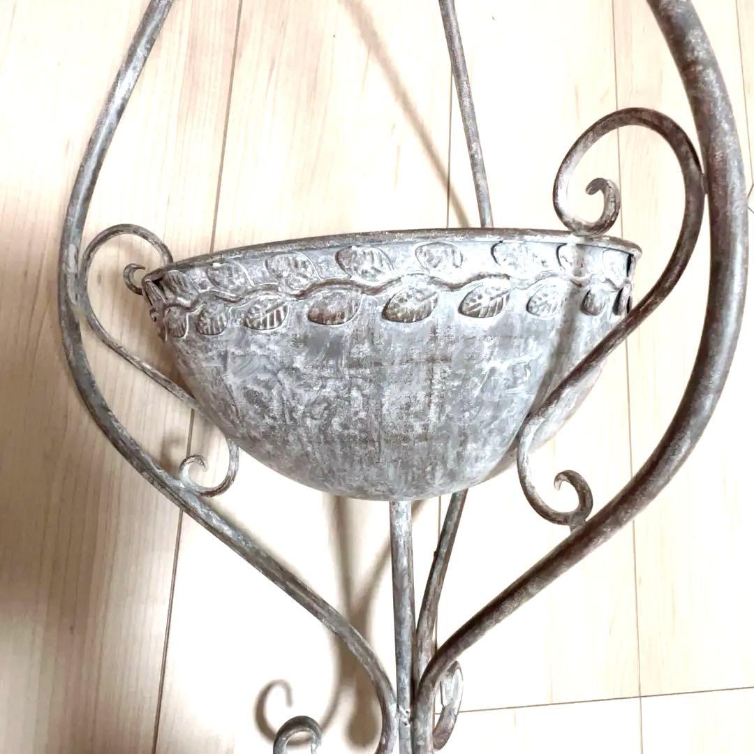 とっても素敵なシャビーハンギングポット大