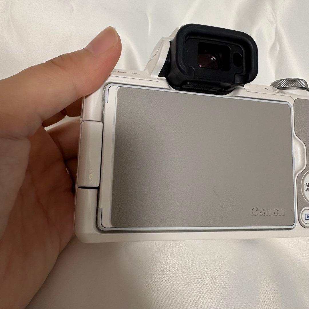 ★美品★Canon EOS ミラーレス一眼 ホワイト レンズ2種付き